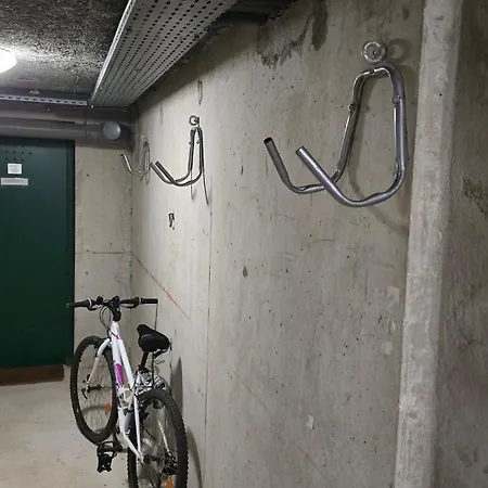 Daire Calme Clim Wifi Parking , Proche Et Commoditees *