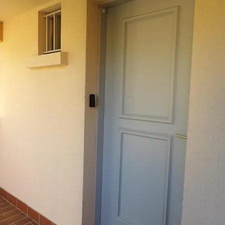 Calme Clim Wifi Parking , Proche Et Commoditées Apartamento Bormes-les-Mimosas